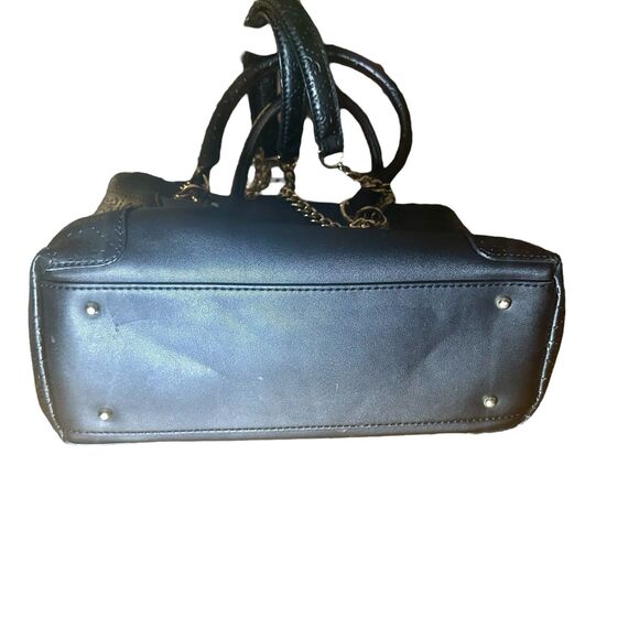 GUESS Holly Status Carryall Black Purse Handbag Silver Chain Clutch Handle - Picture 3 of 7